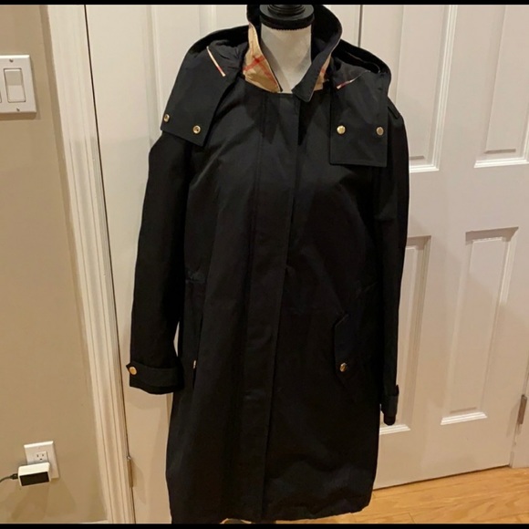 Burberry Harlington Black Zip-Front Hooded Parka - Picture 3 of 16